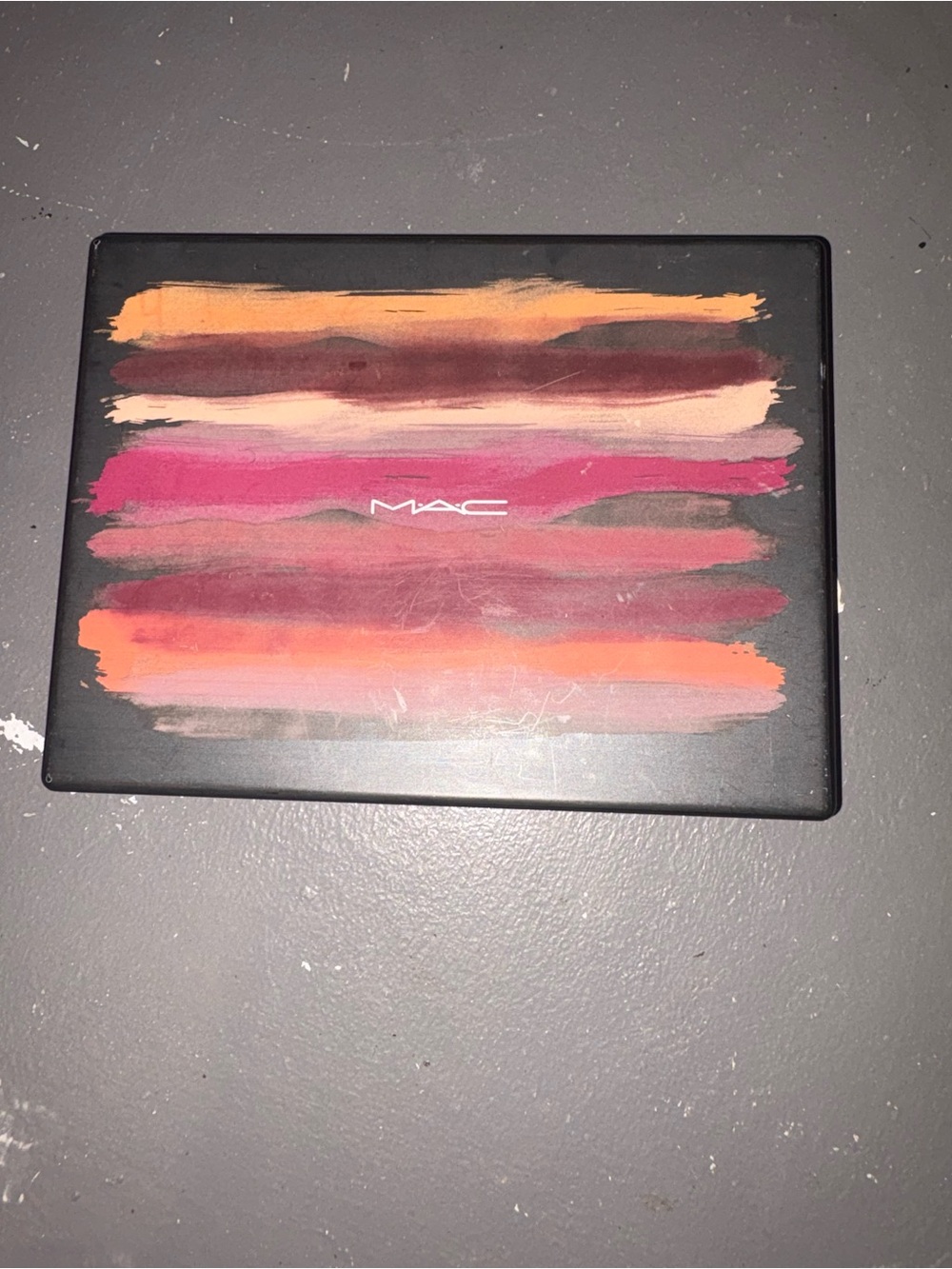 MAC Art Library Eyeshadow Palette